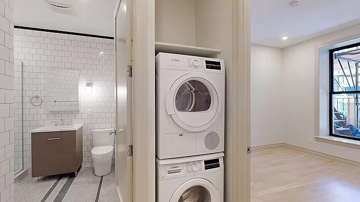 Rented by Bond New York | media 22