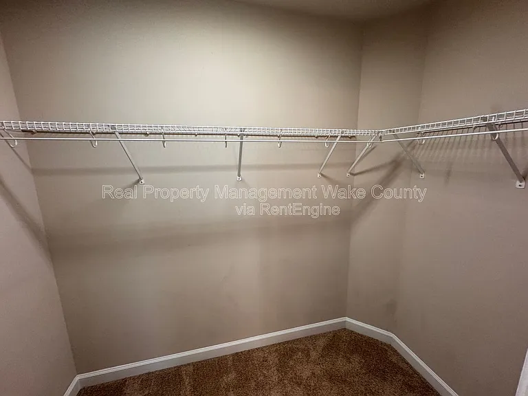 912 Spring Meadow Dr — Photo 20