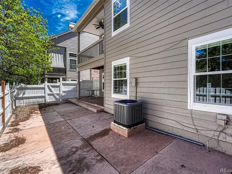 9885 Greensview Cir — Photo 47