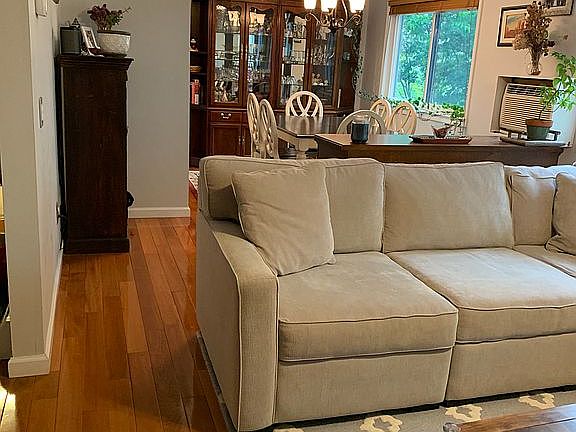 FR looking at Dining Room