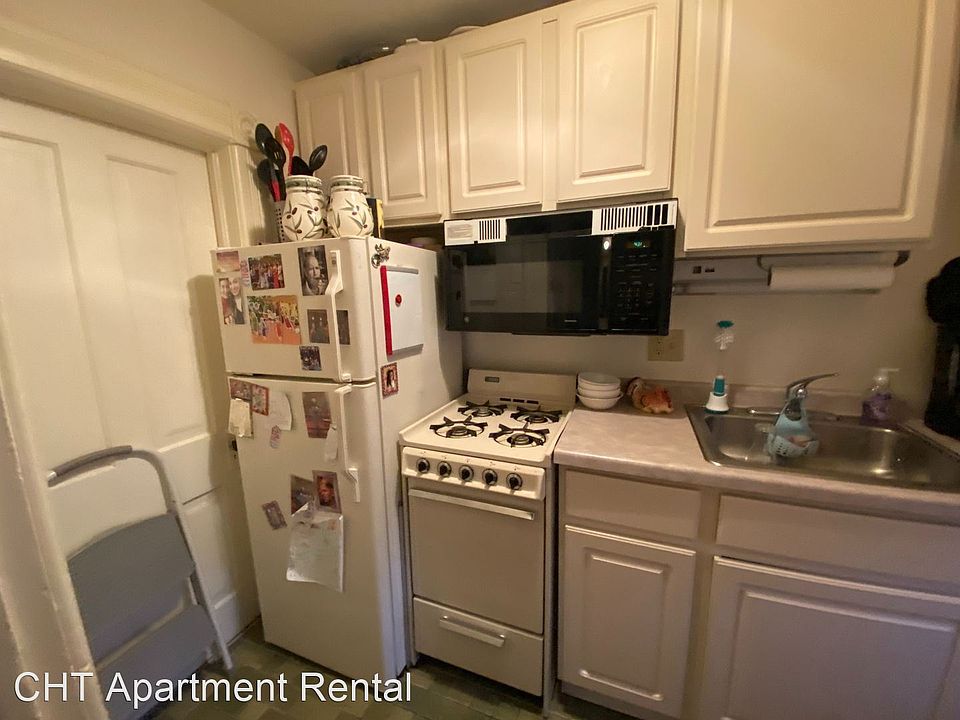 2nd image of 504 N Henry St #10578811