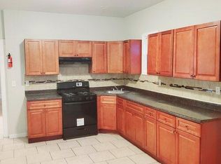 1045 18th Ave #1M, Newark, NJ 07106