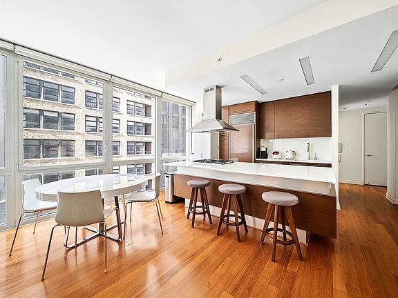 3rd image of 39 E 29th St #6-B