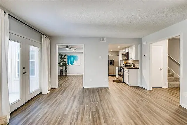 8518 Fathom Cir — Photo 2