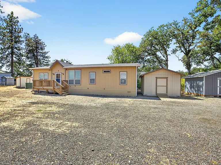 225 Wilson Rd — Photo 3