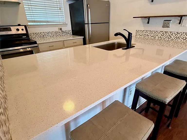 6910 Hart Ln #703 — Photo 12