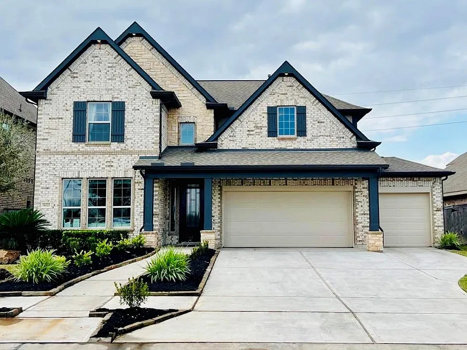 8611 Azalea Crossing Ct