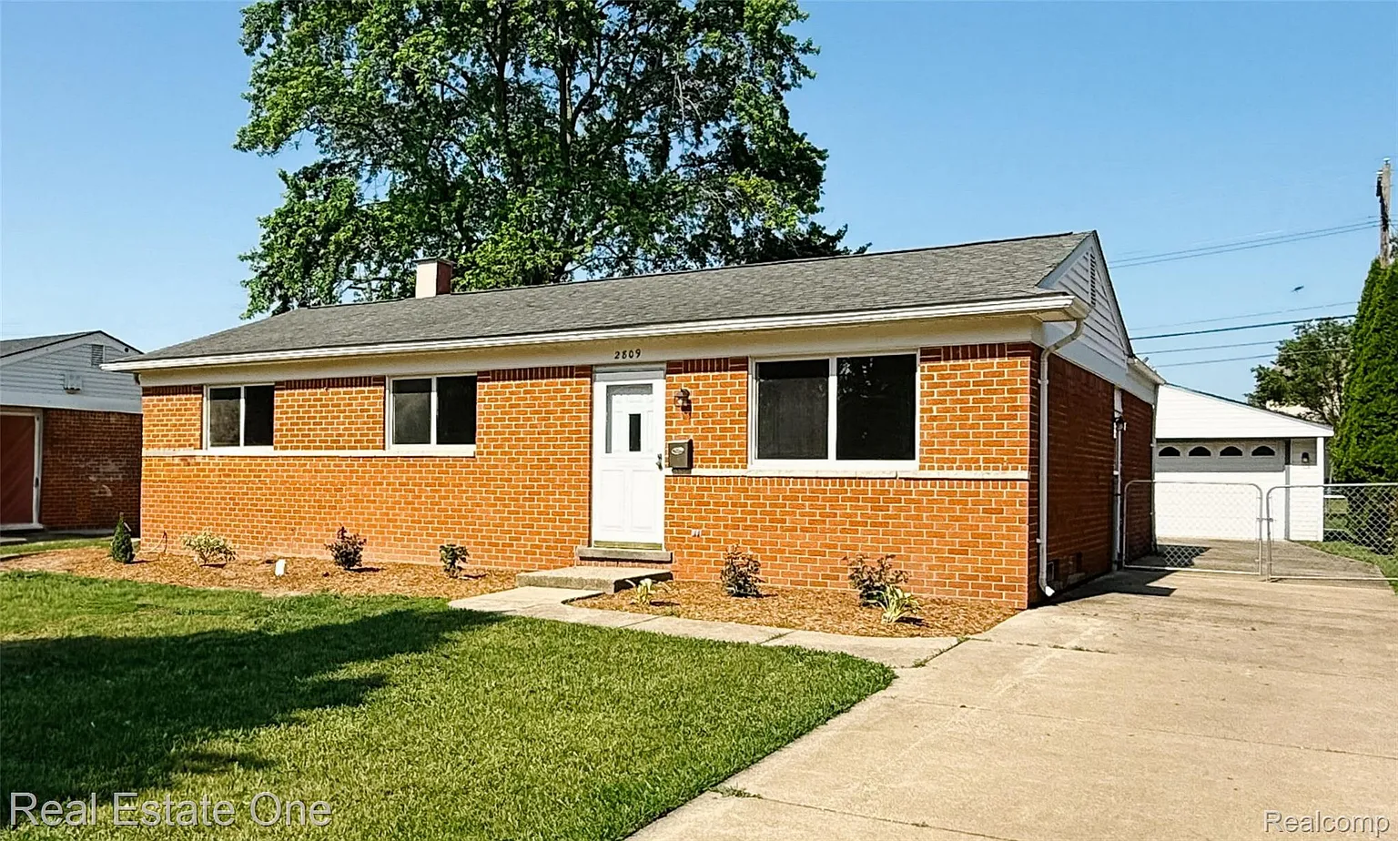2809 Sparta Dr photo 1