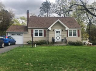 296 Sullivan Rd, Schenectady, NY 12304