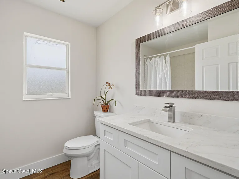 3009 Elizabeth St — Photo 17