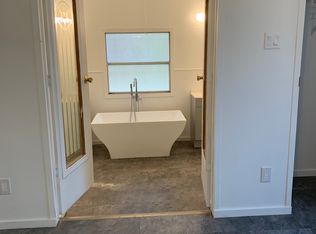 121 Private Road 6103, Palestine, TX 75801