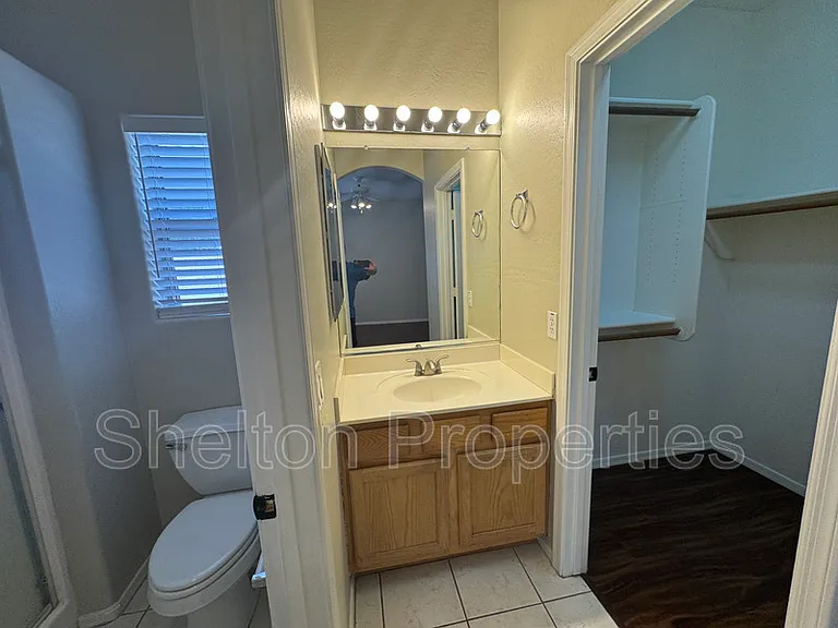 12913 W Corrine Dr — Photo 10