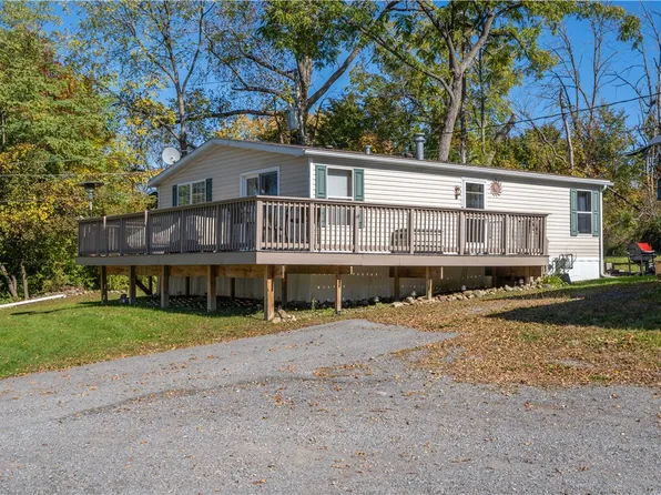 4425 E Lake Rd #1, Livonia, NY 14487