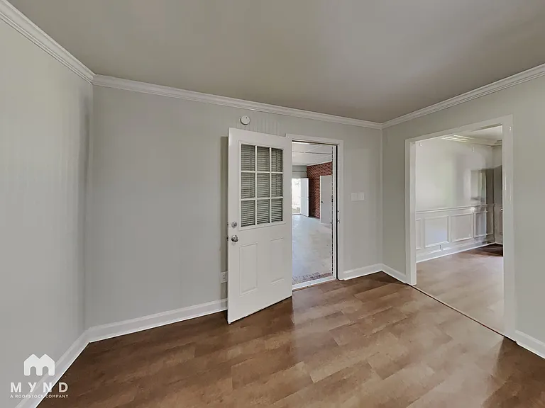340 12th St SW — Photo 9