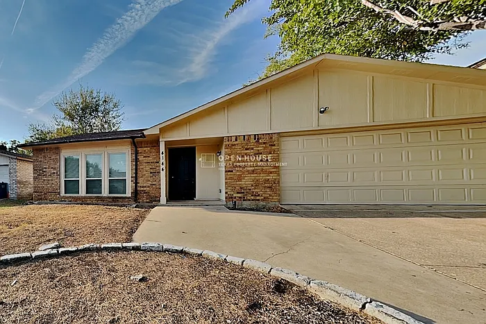 4144 Staghorn Cir S