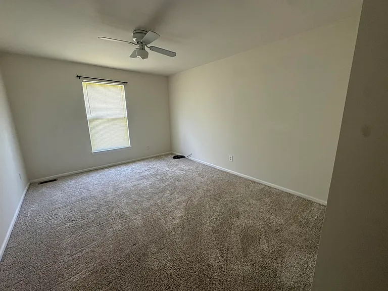 4677 NE Clover Rd — Photo 24