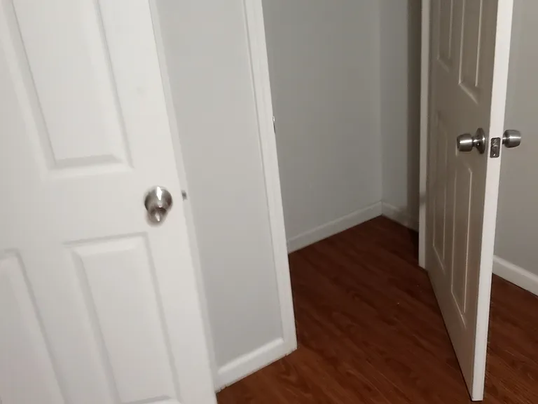 1135 Patricia Dr — Photo 6