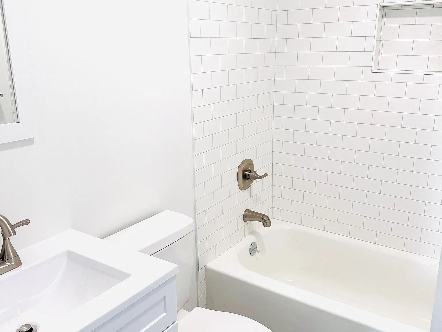 Studio, 350 sqft, $1,800 — Photo 3