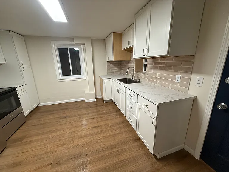 52 W Washburn St #C — Photo 3