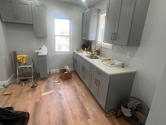 4th image of 1057 E 232nd St #1