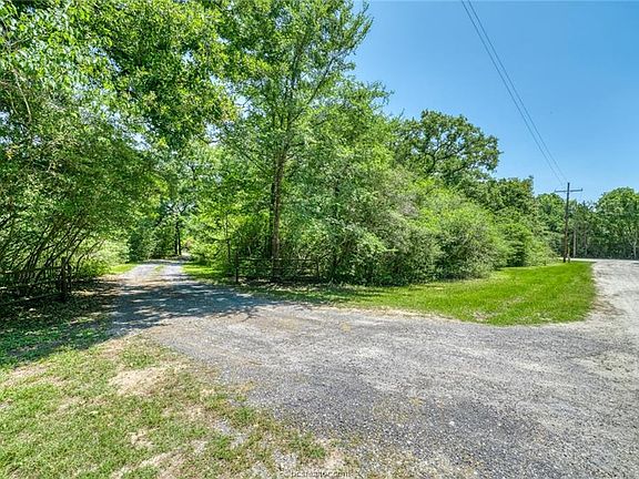 3rd image of 1538 Wildwood Ln
