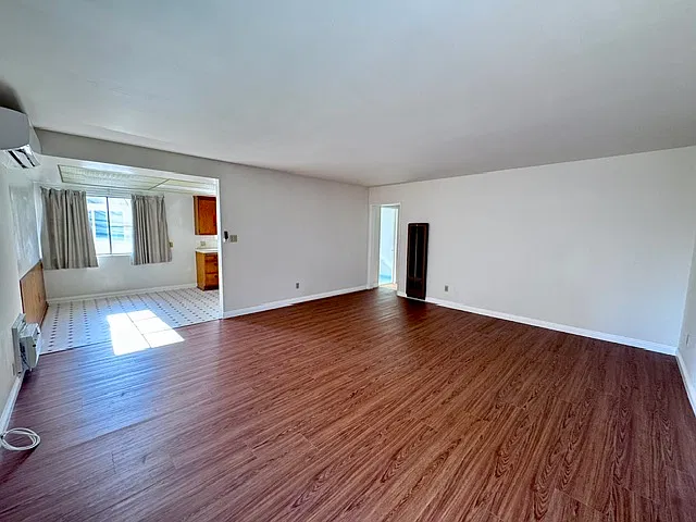2 bed, 1000 sqft, $2,500 — Photo 3