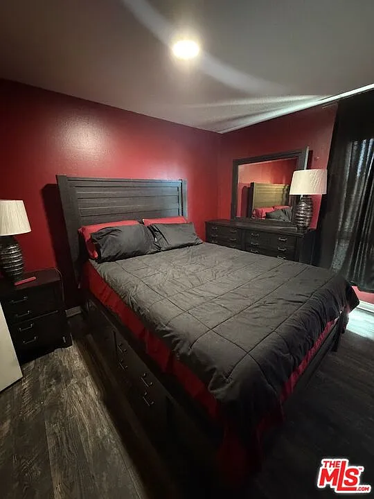 1 bed, 1.0 bath, 597 sqft, $2,300 — Photo 2