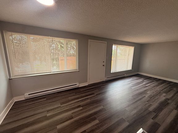 4th image of 3202 Pacific Ave #2
