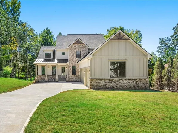 2091 Cleveland Ct, Jefferson, GA 30549