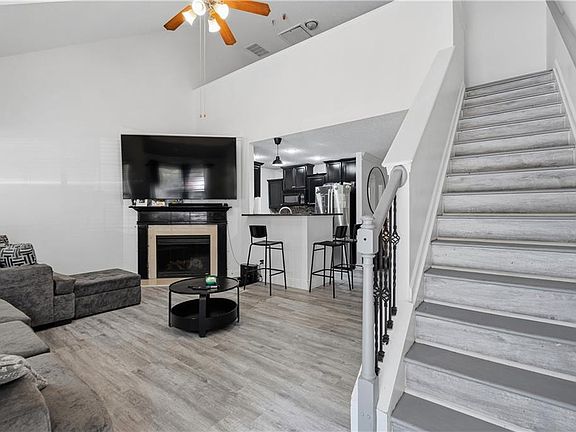 4th image of 2675 Haligan Point