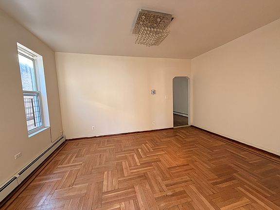 5th image of 3361 Fenton Ave #2F