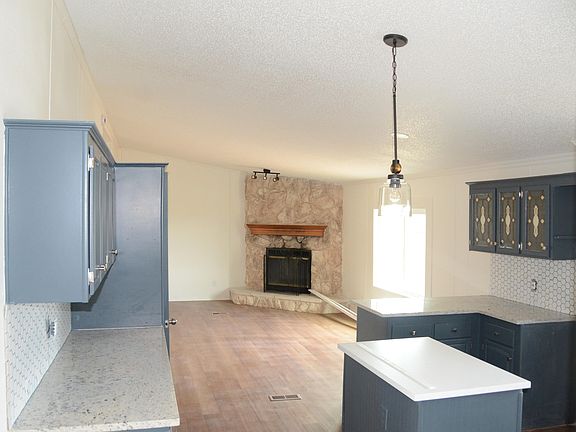 4th image of 11 Palomino Dr