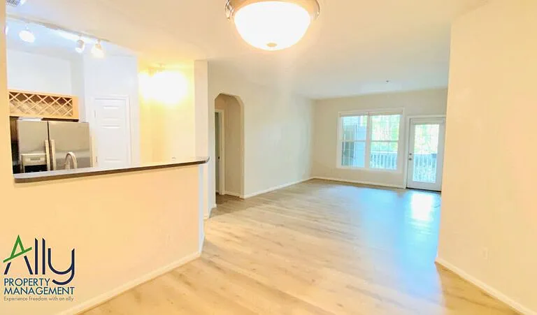 270 Riverbend Dr #1-1B — Photo 15