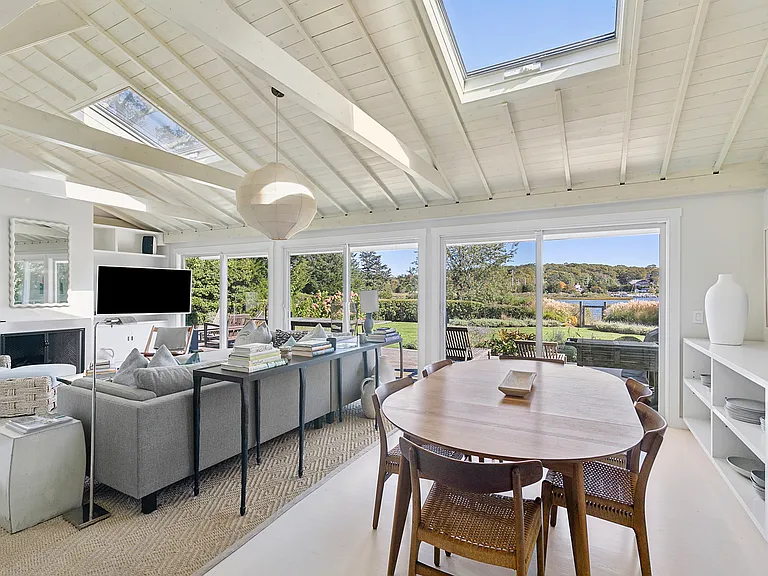 9 S Pond Rd — Photo 10