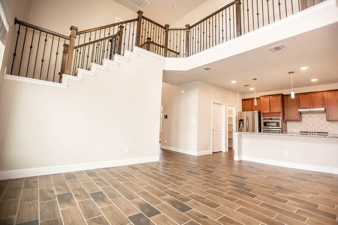 4 bed, 2975 sqft, $3,250 — Photo 4