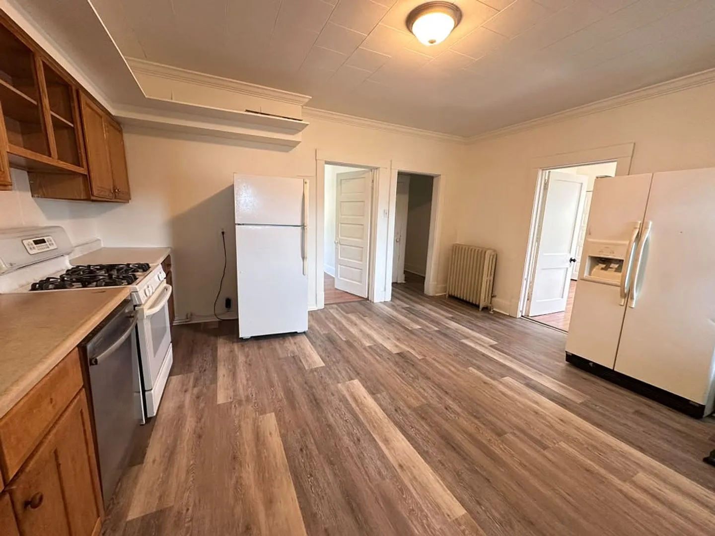 941 Pine St Triplex — Photo 4