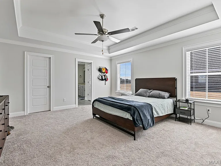 761 Harbin Dr — Photo 15