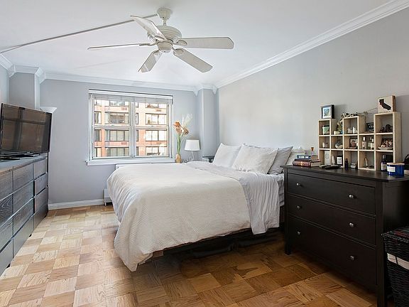 4th image of 340 E 80th St #6M