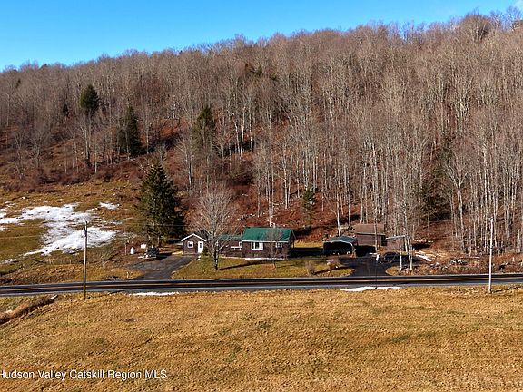 3rd image of 513 County Road 17