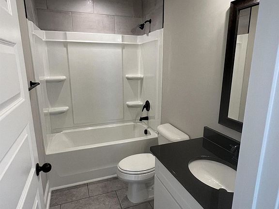 5th image of 7491 Paisley Cir