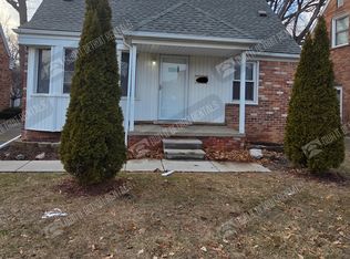 1536 Hollywood St, Dearborn, MI