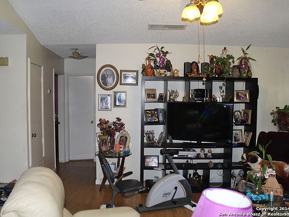 2nd image of 4210 Desert Gold Dr