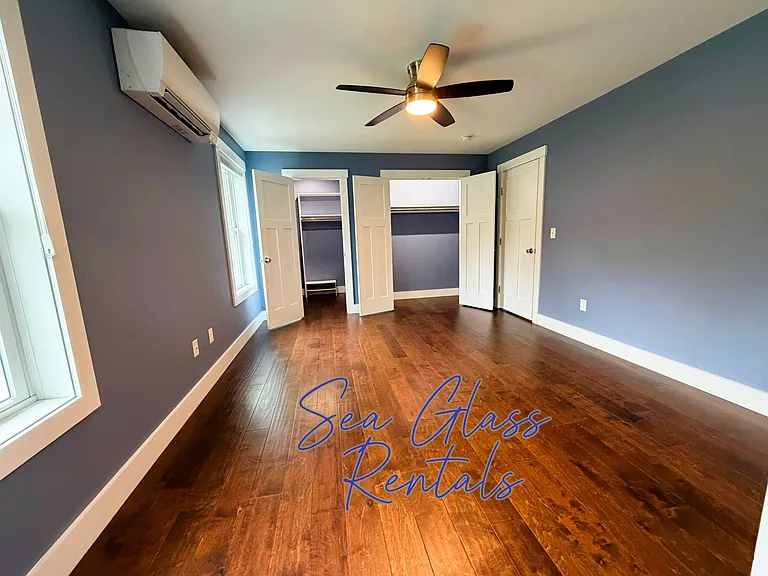 Beacon Dr — Photo 23