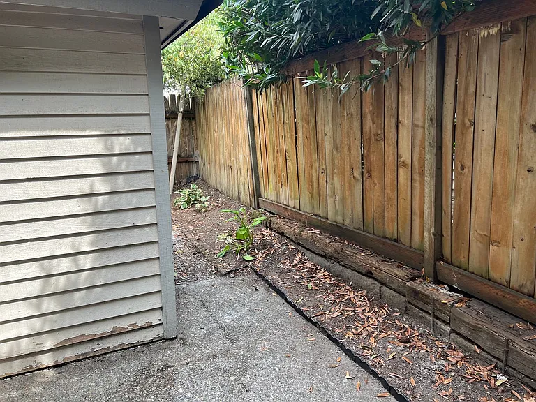 14309 NE 7th Place — Photo 9