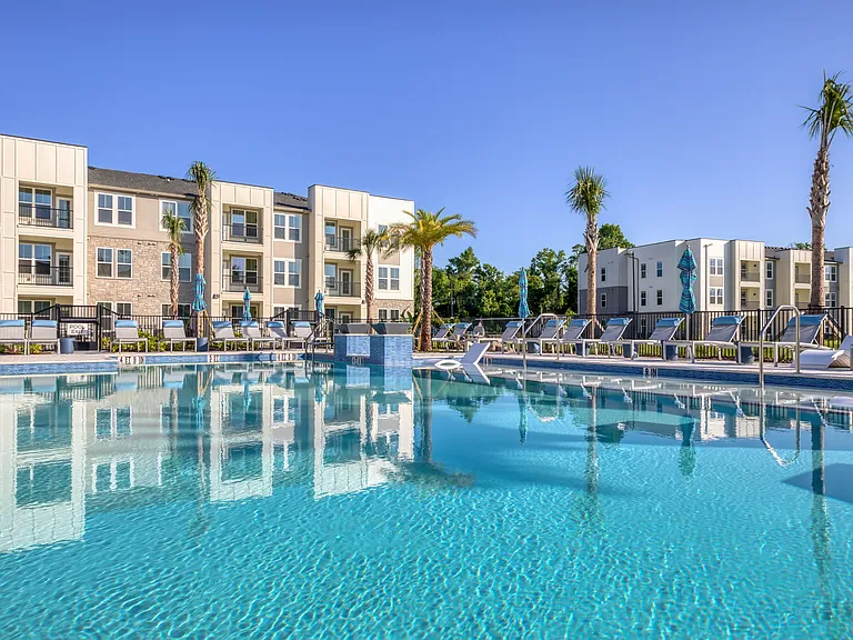 The Pointe at Davis Creek — Photo 10