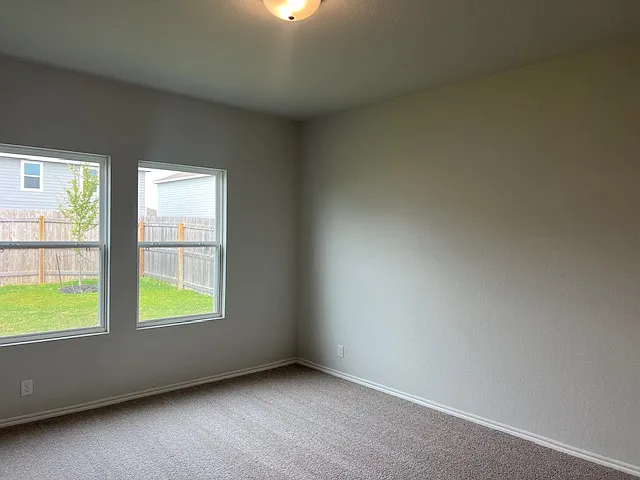 105 Beveridge Rd — Photo 14