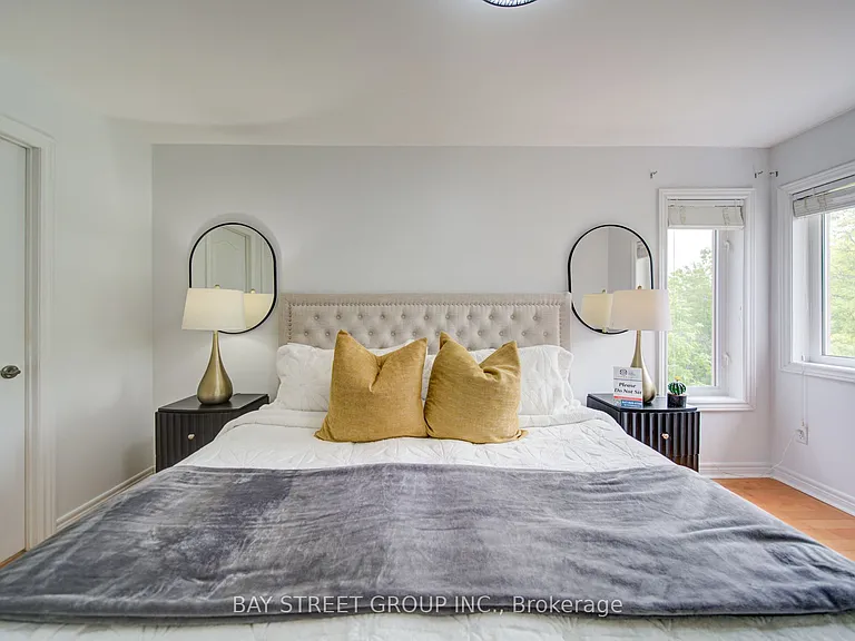 46 Romance Dr — Photo 18