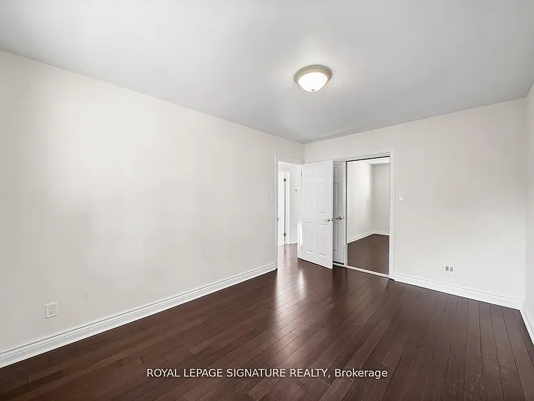 21 Broadlands Blvd — Photo 16