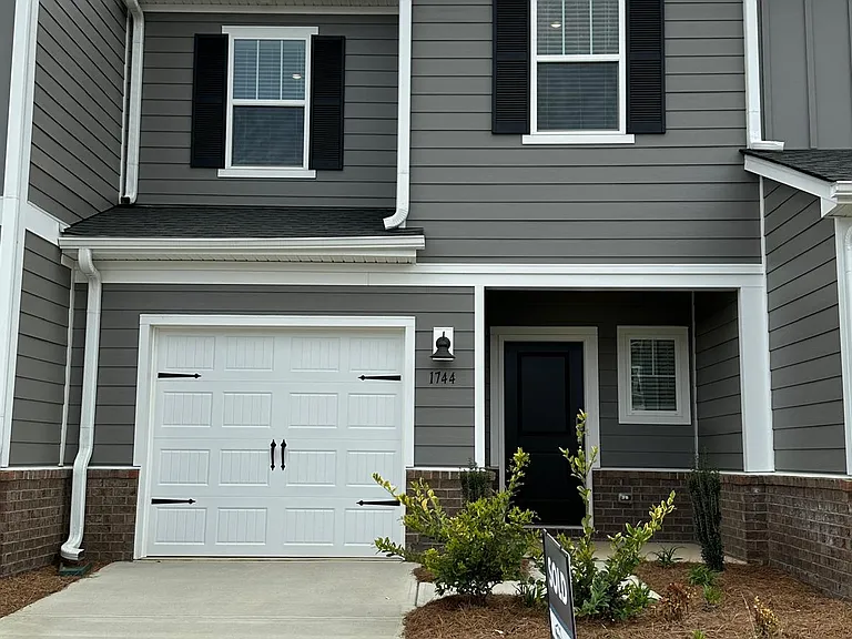1744 Braemar Village Dr — Photo 1