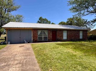 3726 Cleek Echo Dr, Union City, TN 38261